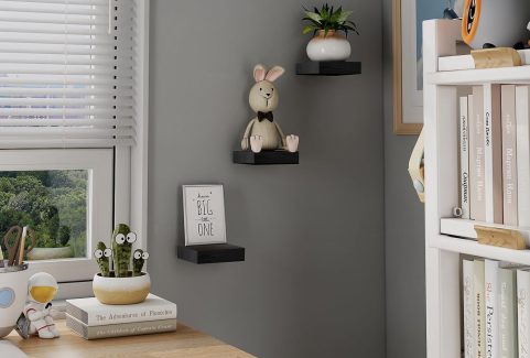 tiny-floating-shelves